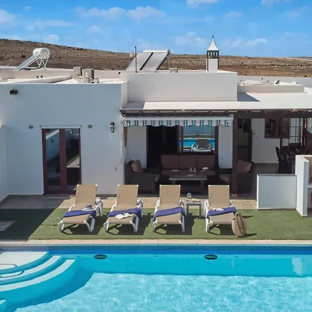 Vino, Altos - Heated Pool, Ac, Panorama Sea Views 빌라