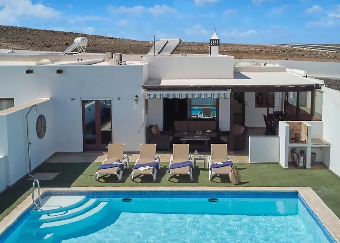 Vino, Altos - Heated Pool, Ac, Panorama Sea Views 빌라