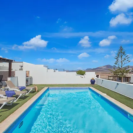 Vino, Altos - Heated Pool, Ac, Panorama Sea Views Villa *