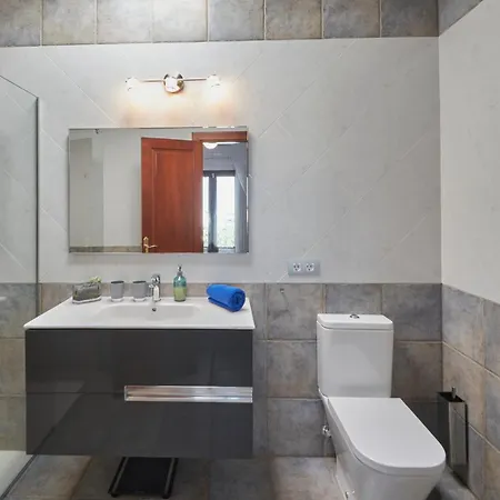 Vino, Altos - Heated Pool, Ac, Panorama Sea Views فيلة