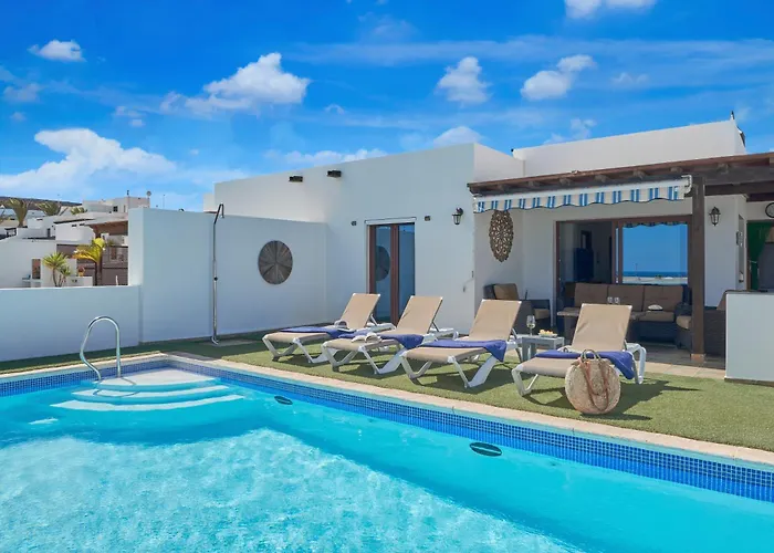 Vino, Altos - Heated Pool, Ac, Panorama Sea Views Playa Blanca (Lanzarote)