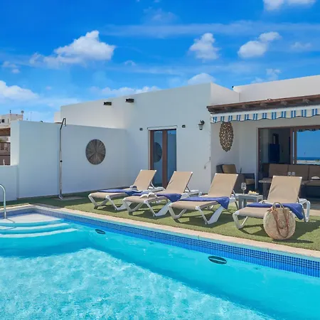 Vino, Altos - Heated Pool, Ac, Panorama Sea Views Playa Blanca