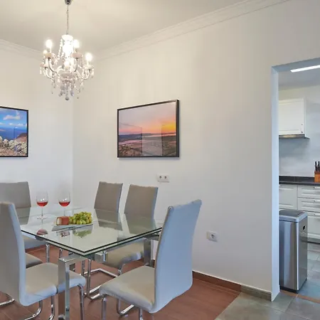 Vino, Altos - Heated Pool, Ac, Panorama Sea Views Playa Blanca
