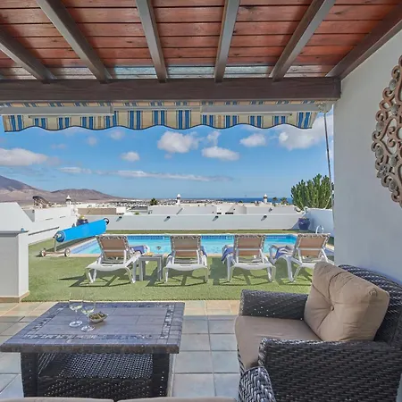 Vino, Altos - Heated Pool, Ac, Panorama Sea Views Playa Blanca