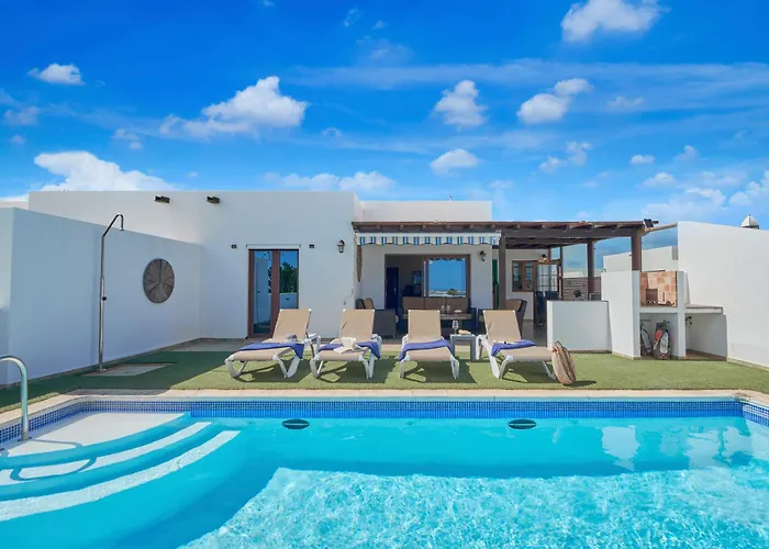 Vino, Altos - Heated Pool, Ac, Panorama Sea Views * Playa Blanca (Lanzarote)