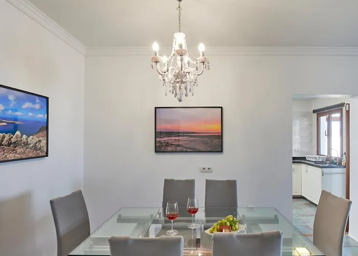 Villa Vino, Altos - Heated Pool, Ac, Panorama Sea Views Playa Blanca (Lanzarote)